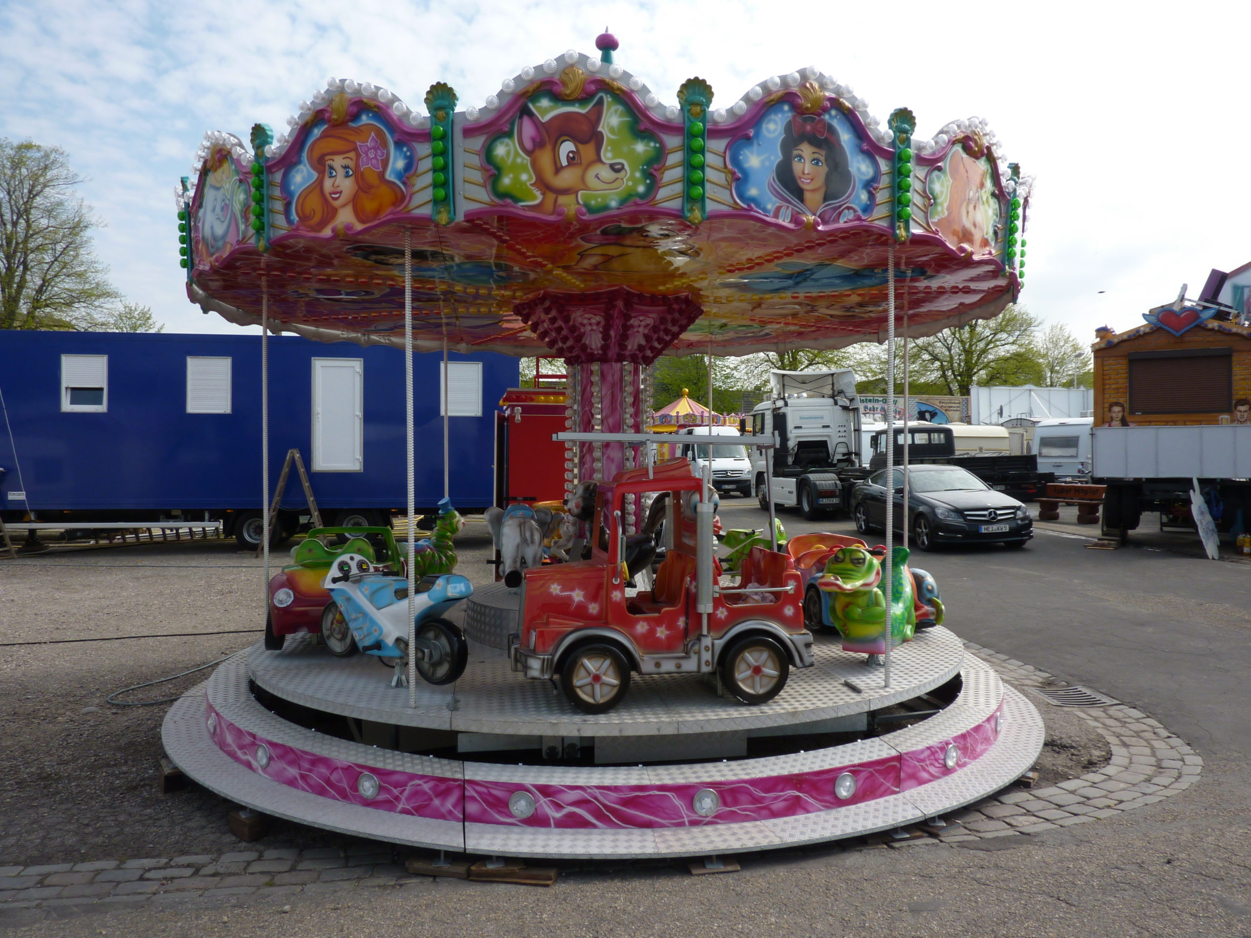 Schleswig Dommarkt Aufbau Di 2019 015